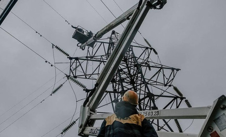 Погодні умови ускладнюють проведення робіт для відновлення енергосистеми Київщини – Кулеба