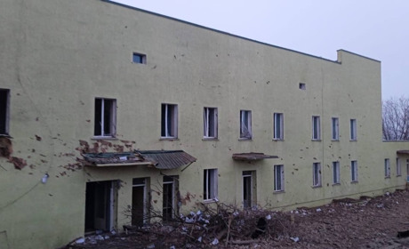 Центральна міська лікарня Куп’янська потрапила під ракетний удар росіян. Фото