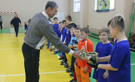 До дня святого Миколая юні спортсмени з Калинівки отримали подарунки від Віталія Буяльського