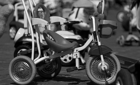 298-й день війни: 450 українських дітей загинуло внаслідок збройної агресії РФ в Україні