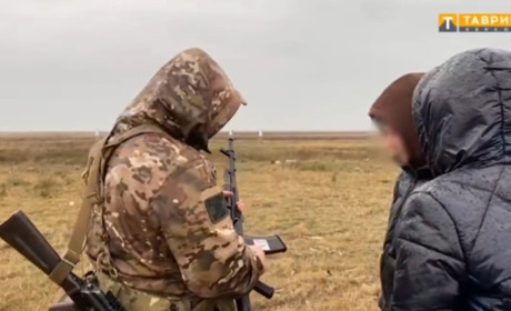 Студентів медколеджу Генічеська окупанти тренують на полігоні