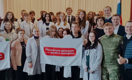 Колаборанти в Генічеську створили осередок руху дітей і молоді
