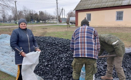 Мешканців окупованих районів росіяни обіцяють забезпечити “комунальним вугіллям”: ціна питання