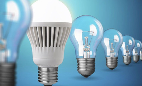 По 5 в одні руки: кожен українець з 1 січня може безкоштовно отримати LED-лампи