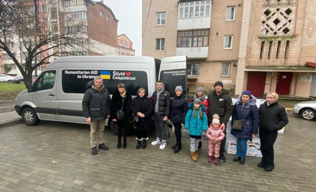1300 пакунків з гуманітаркою отримали переселенці зі Скадовщини