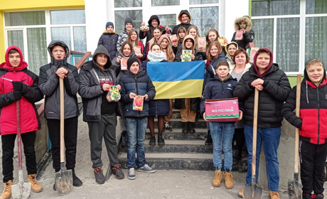 Нідерландські тюльпани розквітнуть у Стовп’язькій гімназії на Переяславщині