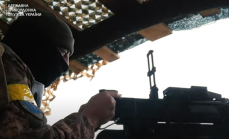 Прикордонники зняли відео, як обороняють правобережжя Херсонщини