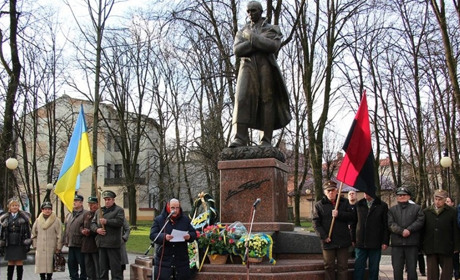 Вшанувати пам’ять Степана Бандери та відвідати театр: куди піти дрогобичанам у перші дні 2023 року