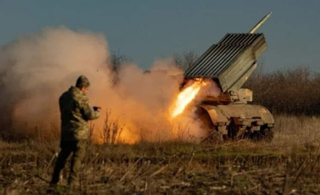 Нічні "феєрверки" на Херсонщині