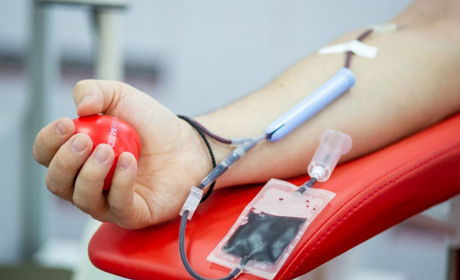 Швидко і просто: як стати донором та допомагати нашим воїнам