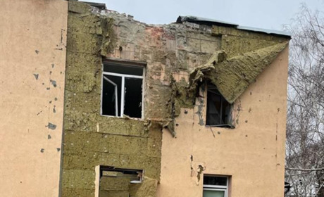 6 січня росіяни обстріляли лікарню в Кураховому. Є руйнування та постраждалі
