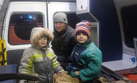 Сім'ю з двома дітьми витягнули з вогню рятувальники у Торецьку