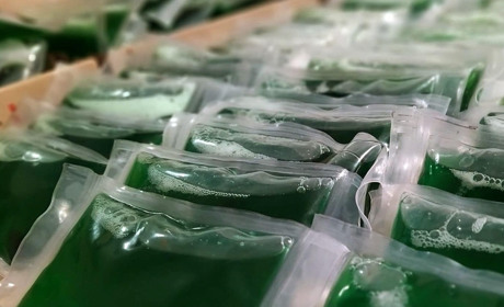 Волонтери Южного доставляють на фронт грілки для військових