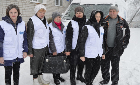 Корюківські «сімейники» реалізують проєкт для сільчан: безплатні ліки, гроші на таксі в лікарню