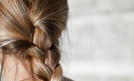 Місячний календар краси: коли найкраще стригти волосся та робити косметичні процедури у січні