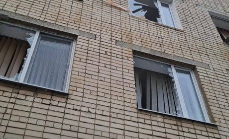 Росіяни обстріляли перинатальний центр у Херсоні: постраждала людина