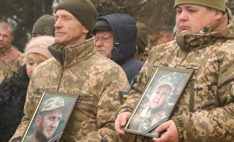 В Охтирці поховали медика-героя Миколу Нелюбу - сержанта з міста Сватове