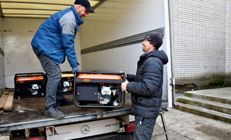 Міжнародні благодійні організації передали Нікополю генератори та обігрівачі