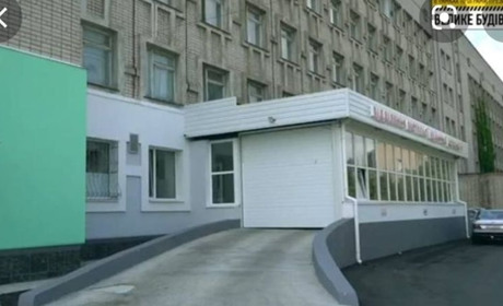 Чи закрита лікарня в Новій Каховці