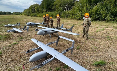 В Україні відкрилася школа пілотів військових дронів «Крилаті», де навчають керувати БПЛА