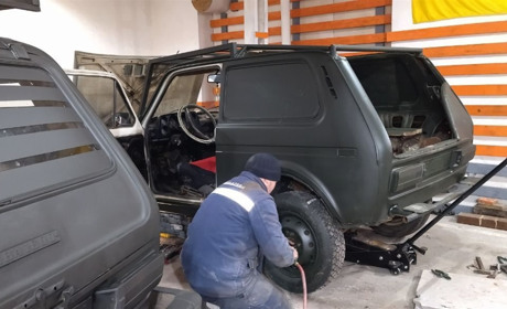 Команда «Південна Ґарда» закуповує, ремонтує та відправляє на фронт модернізовані автівки