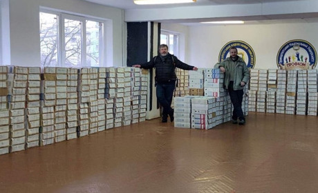 Унікальний гербарій, який науковці збирали 50 років, евакуювали з Херсона: як це було