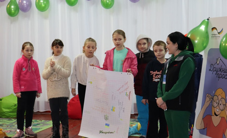 Молодіжний хаб «Дружній простір» відкрили у Кіцмані для дітей та молоді, які постраждали від війни