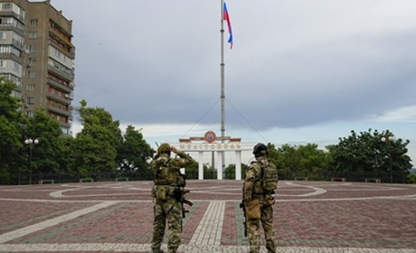 У Мелітополі росіяни шукають учасників підпілля: почали використовувати провокації