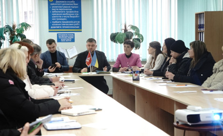 Служба зайнятості скоротила період виплат безробітним: у Переяславі провели круглий стіл