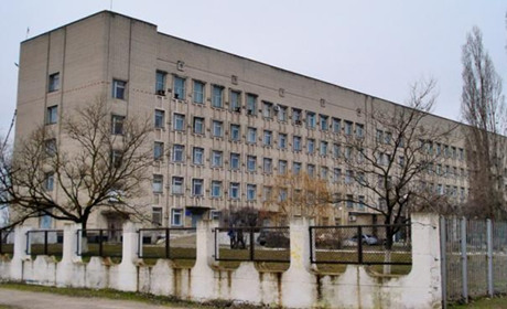 Окупанти вивозять медобладнання з Каховки до Генічеська