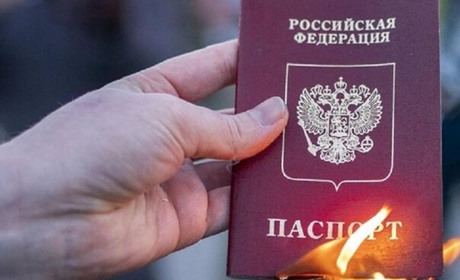Окупанти обіцяють повернути “віджате” житло мешканцям Запорізької області, в обмін на паспорт рф