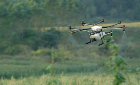 В Южному терміново збирають кошти на коптери для військових