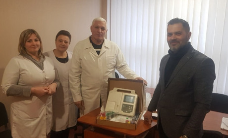 Фонд громади "Барі" закупив медичне приладдя для місцевої лікарні