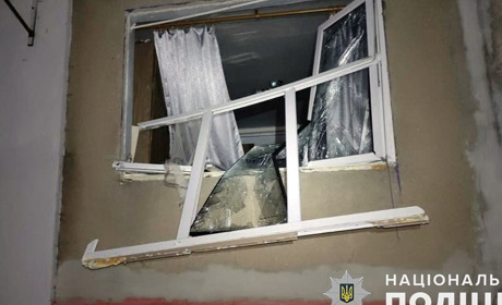 Обстріл Курахового: пошкоджені 2 будинки, крамниця і підприємство