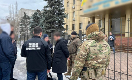 Попереджав криміналітет про обшуки: в Одесі СБУ затримала помічника судді
