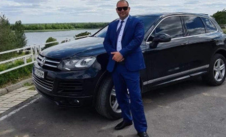 Власник "Маяка" служить росіянам