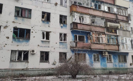 Російські війська обстріляли Нікополь: загинула жінка, є пошкодження багатоповерхівок