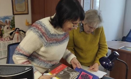 В Южному бібліотекарі подарували читачам книги (ФОТО)