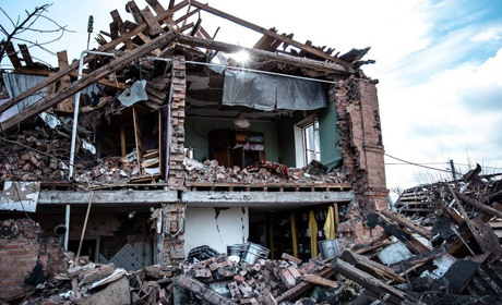 Внаслідок ракетного удару по Павлограду є загибла, 8 постраждалих, понад 60 будинків понівечено