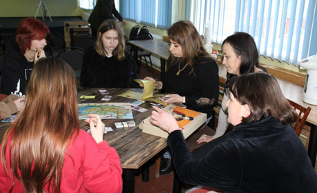 Новини воєнного часу. Старокостянтинівщина. Вшанування полеглих, виїзний прийом та лекція