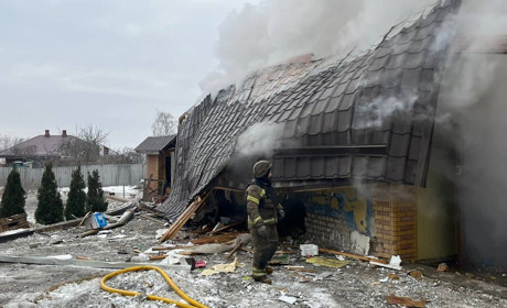 Обстріли Ківшарівки: двоє цивільних зазнали поранень