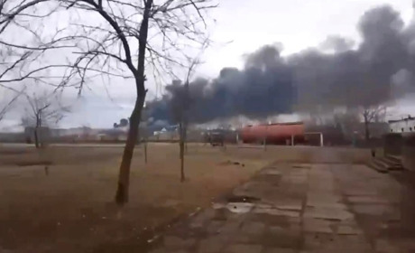 В окупованому Бердянську палає, ймовірно, російський шпиталь