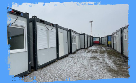 У Полтаві зводять модульні будинки для переселенців: коли можна буде поселитись?