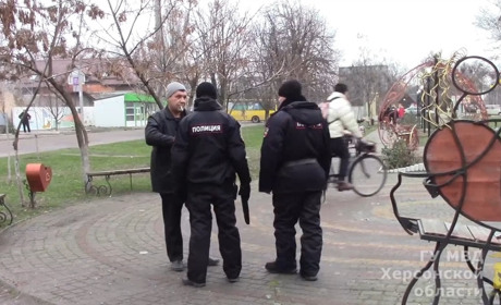 Порожні парти і помідори для Чукотки