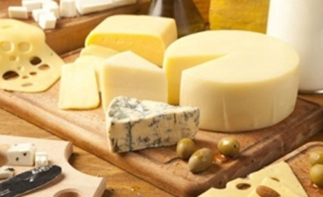 В Україну завезли сир, який викликає гастроентерит та інші захворювання