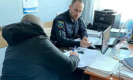 Жителю Шосткинщини повідомили про підозру у незаконному переправленні чоловіків за кордон