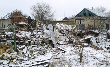 Окупанти обстріляли зі "Смерчів" Курахівську та Мар'їнську громади: зруйновані будинки