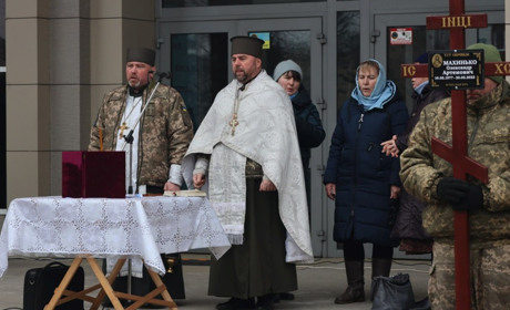 Громада Сміли прощалася із захисником Олександром Махиньком