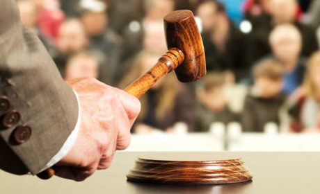 Торговий центр в Южному виставили на продаж (ФОТО)