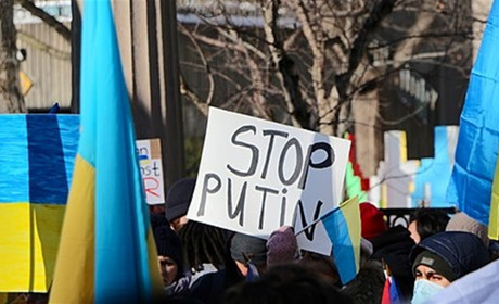 Наші люди всюди: акції на підтримку України й Нової Каховки